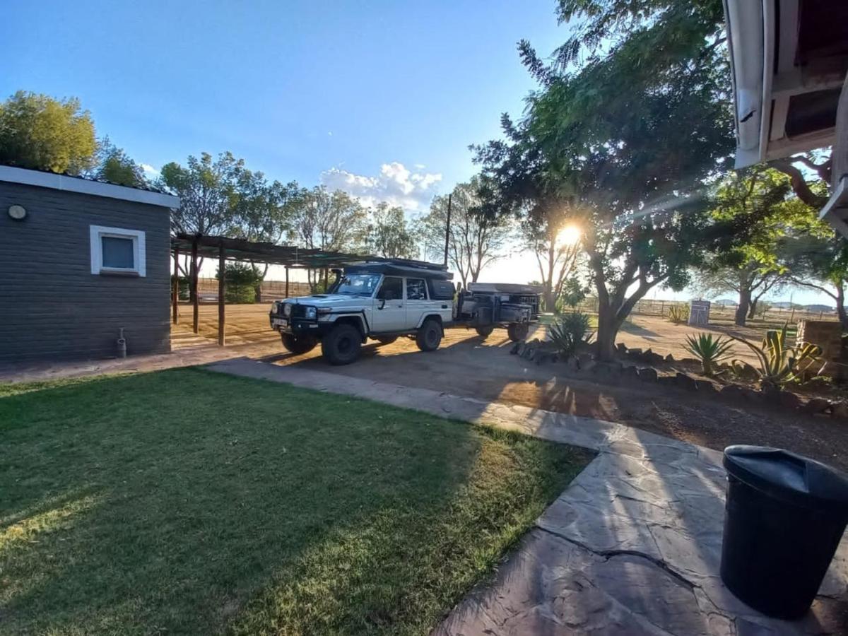 Koha Guesthouse Mariental Exteriér fotografie