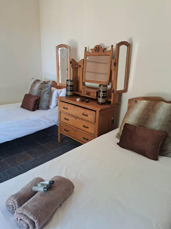 Koha Guesthouse Mariental Exteriér fotografie